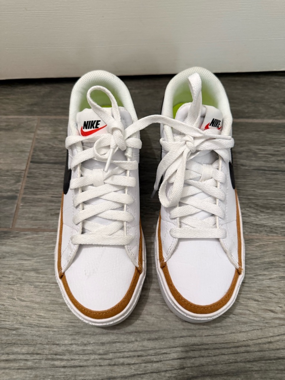 Nike Court Legacy Sneakers